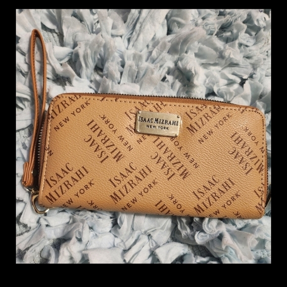 Isaac Mizrahi Handbags - Issac Mizrahi